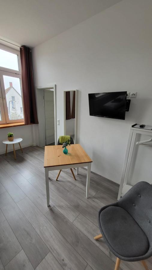 Zum Obstler - Gaststaette Und Pension Gera Exterior foto
