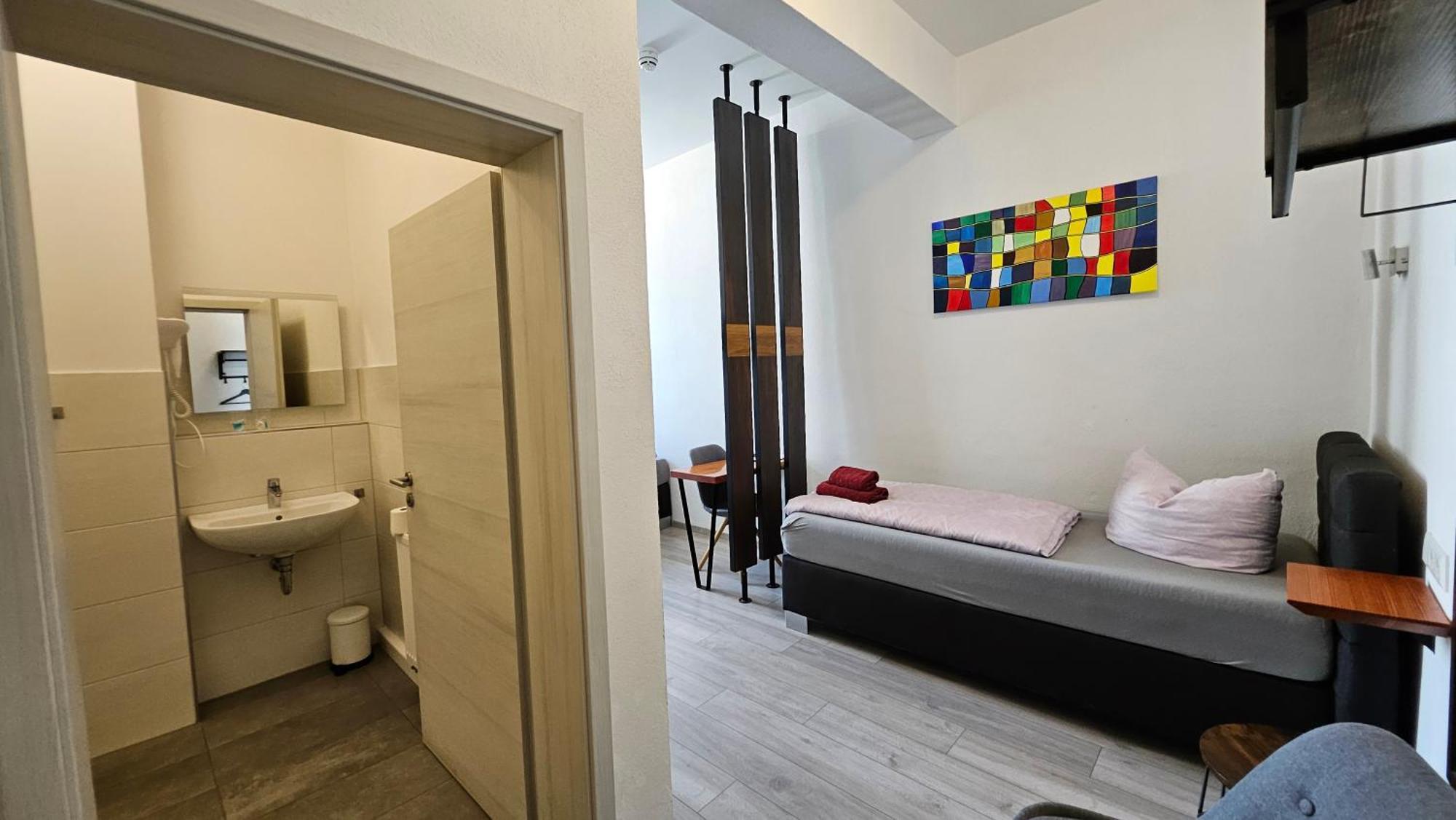 Zum Obstler - Gaststaette Und Pension Gera Habitación foto
